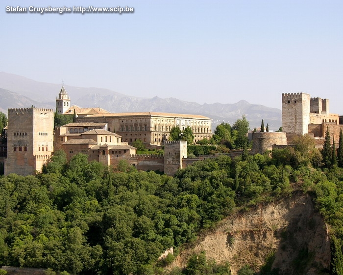 Granada - Alhambra The city of Granada, situated to the west of the Sierra Nevada, is generally known because of the Alhambra. The Alhambra is a very old and magnificent Moorish citadel and palace on top of the hill Colina Roja. Centrally the Renaissance palace of Charles V is situated. Stefan Cruysberghs